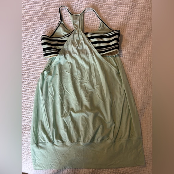 Lululemon Mint Tank - Picture 2 of 4